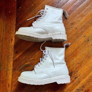 Dr Martens - 1460 MONO White Lace Up Boots